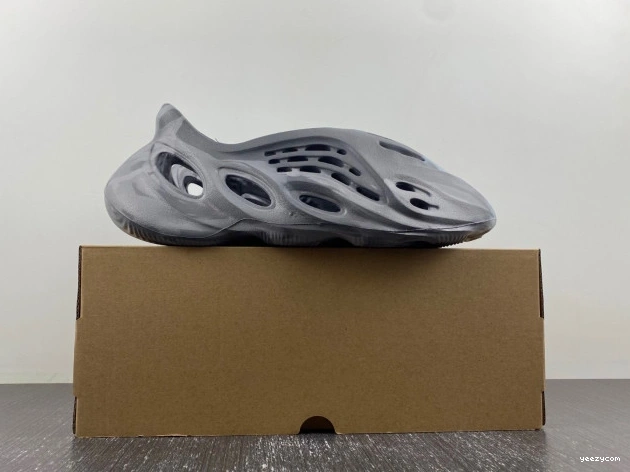 IE4931 MX RNR Foam Yeezy Granite Adidas 0306